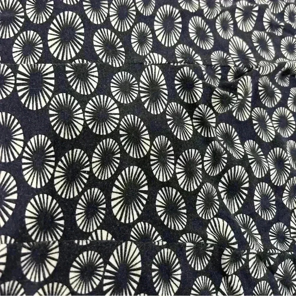 Boden Gray Floral Sunburst Pattern Midi Skirt Pull On Stretch Flare Size 12 - Picture 2 of 8